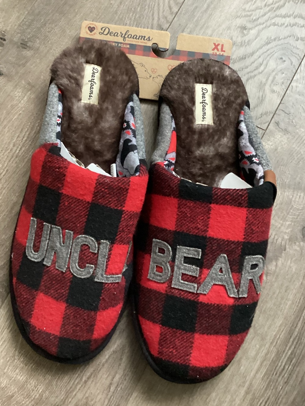 NWT dearfoams men’s size 13/14 Red and Black Buffalo Plaid 'UNCLE BEAR' slippers
